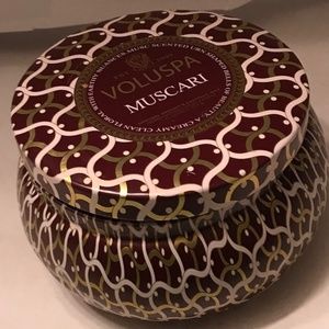 VOLUSPA MUSCARI NATURAL APRICOT COCONUT CANDLE
